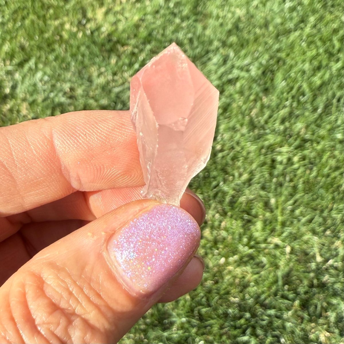Lithium Quartz Crystal Point| Calming Stone for Meditation, Reiki, Chakra Healing, Stress Relief, Pocket Crystal