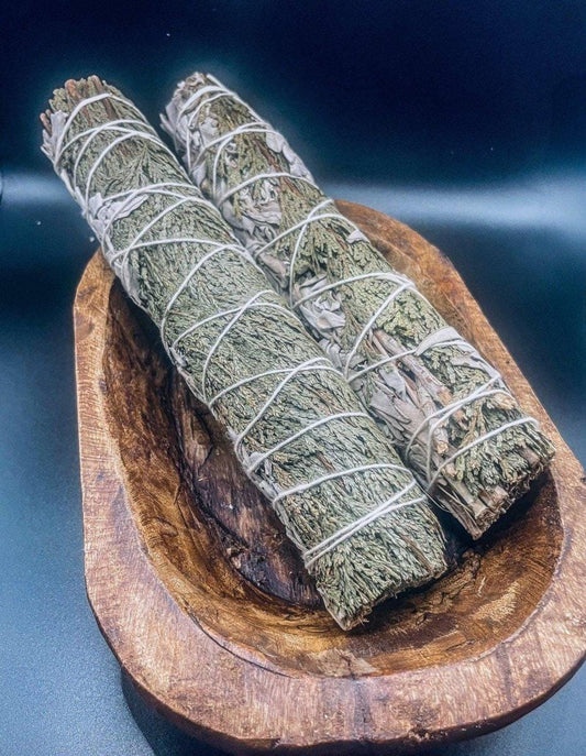 White Sage Cedar Smudge Bundle: Hand-Tied Ritual Smoke Wand